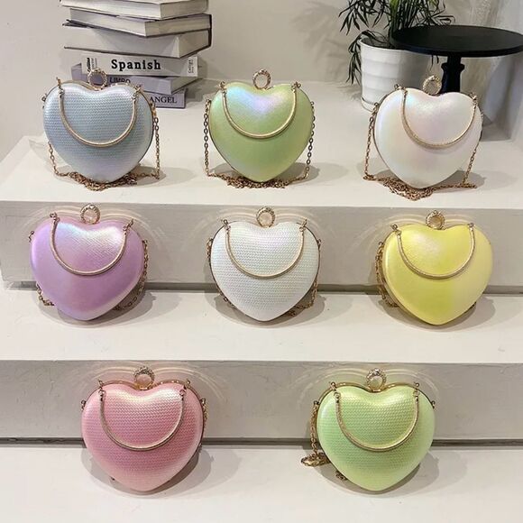 Yellow iridescent heart-shaped purse handbag - Picture 4 of 6